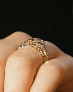 Anillo con Diamante Amarillo Corte Cojín en Oro Amarillo, Elegante Anillo de Diamantes para Compromiso, Boda, Aniversario y Fiesta para Mujer - Product Image 2