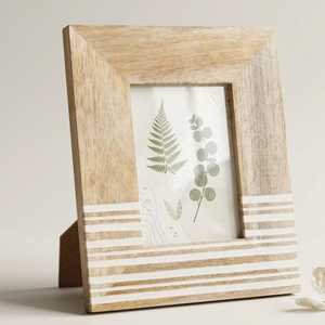 Cadre photo artisanal haut de gamme en résine et bois incrusté – Motif multicolore vibrant fait main, forme et dimensions personnalisées, décoratif - Product Image 5