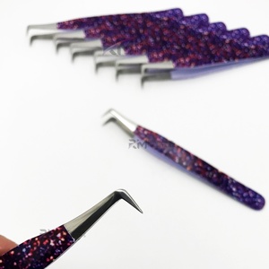 Pinzas para Pestañas de Acero Inoxidable de Marca Propia RMI con Punta Plateada - Agarre Duradero y Preciso para Extensiones de Pestañas de Volumen - Product Image 5