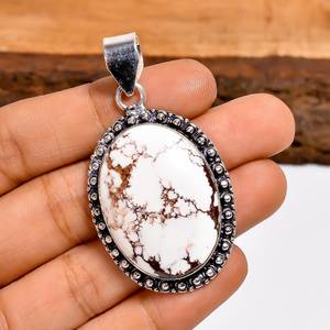 Colgante de Jaspe Magnesita con Caballo Salvaje, Plata de Ley 925, Gema con Patrón Único, Collar Hecho a Mano, Regalo - Product Image 1