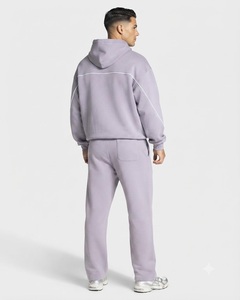 Ensemble de survêtement surdimensionné pour homme, personnalisé OEM, couleur lavande, avec détails contrastants, en molleton de coton de qualité supérieure, comprenant un sweat à capuche et un pantalon de survêtement à jambes larges - Product Image 2