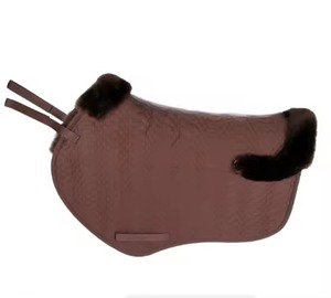 Tapis de selle de dressage direct usine avec coussin en feutre style western absorbant les chocs et évacuant l'humidité et peau de mouton - Product Image 4