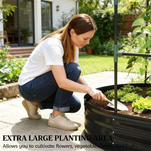 Fioriera Rialzata Grigio Scuro con Elegante Recinzione, Traliccio e Cancelli - Product Image 2