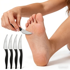 Ensemble d'outils de pédicure professionnels, lame en acier inoxydable, caractéristiques de sécurité, pointe acérée, éliminateur de callosités, rasoir pour peaux mortes - Product Image 5