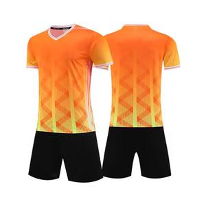 ชุดฟุตบอล CANBELLO SPORTS สำหรับทุกเพศ ผ้าโพลีเอสเตอร์ 100% ระบายอากาศได้ดี เสื้อและกางเกงขาสั้น พิมพ์ลายแบบ Sublimation Transfer สำหรับผู้ใหญ่ - Product Image 4