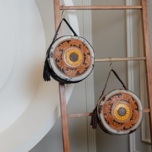 Nuevos bolsos de cantimplora de cuero de vaca Real con herramientas occidentales, bolso de mano de forma redonda para mujer, bolsos de hombro de cuero genuino - Product Image 4