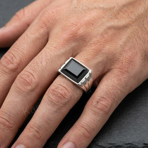 Anillo Unisex de Plata de Ley 925 con Ónix Negro Rectangular de 10x14mm, Engaste en Bisel, Hecho a Mano, Minimalista, Cristiano, Clásico - Product Image 4