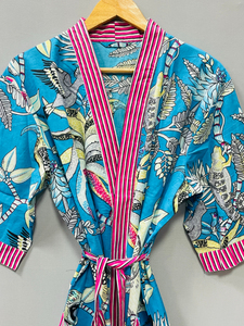 Veste Kimono sans manches unisexe de luxe faite à la main en coton indien Kantha brodé floral, respirante, pour l'hiver et l'été, décontractée - Product Image 3