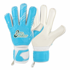 Gants de gardien de but de haute qualité avec logo personnalisé, paume antidérapante et matériau en cuir économique pour toutes les tailles - Product Image 6