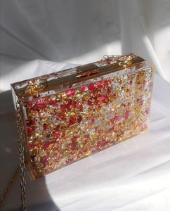 Bolso de Mano Ecológico de Resina con Flores Prensadas y Diseño Pintado a Mano, Tamaño Personalizable - Product Image 5