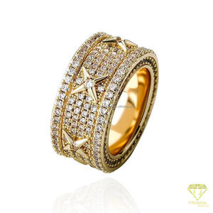 Anillo de banda ancha con detalle de estrella de diamante cultivado en laboratorio de plata de ley 925 premium para colecciones de joyería de lujo. - Product Image 4