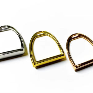 Estribos de Seguridad de Aluminio Ligeros de Diseño Superior para Equitación, de Alta Calidad, con Logotipo Personalizado y Empaque Personalizado - Product Image 1