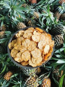 PREMIUM <b>QUALITY</b> Freeze Dried Pineapple for Cocktail & Tea Garnish Natural Sweetness Custom Brand From Vietnam Cheap Price 2026 - Product Image 2