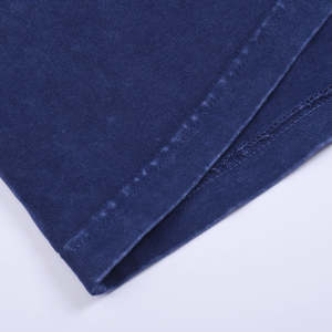 Camiseta de Hombre de Alta Calidad, Cómoda, Informal, 230 g/m², 100 % Algodón, Lavada con Ácido, Personalizable con Logotipo - Product Image 4