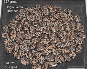 Lote de Cabujones de Jaspe Dálmata Natural Mixto, Gemas Sueltas Pulidas Lisas, Formas Surtidas, Piedras de Jaspe Crema con Manchas Negras - Product Image 3