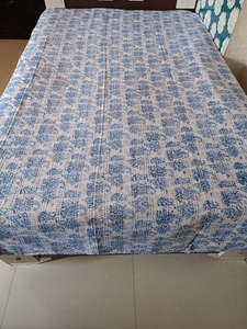 Cubrecama Floral con Estampado de Pájaros, Estilo Bohemio, Moderno, para Todas las Estaciones, de Mezclilla Estampada, con Relleno de Algodón Hecho a Mano, para Uso Doméstico - Product Image 4