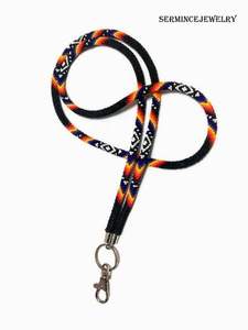 Lanière perlée faite main tendance, élégante, porte-carte d'identité et porte-clés, à prix avantageux - Product Image 3