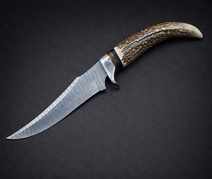 มีดล่าสัตว์เหล็กดามัสกัสตีขึ้นรูปด้วยมือพร้อมด้ามจับจากเขากวางธรรมชาติ - Product Image 2