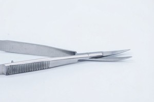Ciseaux de tenotomie Westcott |   Nez de dauphin incurvé de 11 cm |   Acier inoxydable de qualité médicale - Product Image 2