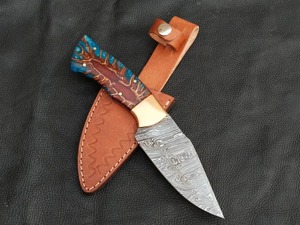 Couteau de chasse/camping artisanal en acier Damas à pointe droite, manche en résine, fourreau en cuir de 3 mm, OEM/ODM/OBM disponible, personnalisable - Product Image 5