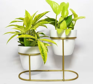 Maceta Cónica de Latón Antiguo Artesanal con Soporte de Hierro Negro, Macetero Alto para Plantas, Decoración Moderna para Esquinas del Hogar - Product Image 3