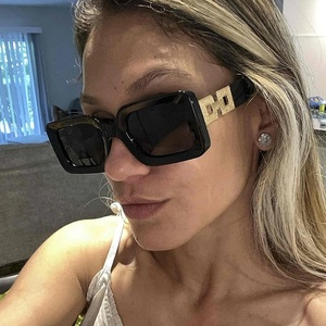 2024 European American Fashion Trendy Sunglasses for Women <b>Square</b> Minimalist PC <b>Frame</b> UV400 TAC Lenses Small <b>Frame</b> Street Style - Product Image 4