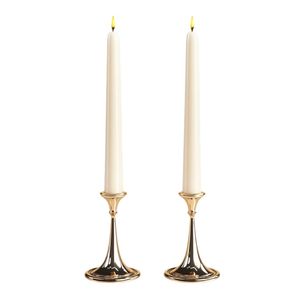 Par de Candelabros Cónicos Dorados de Alto Brillo con Forma de Trompeta Parabólica y Base Escalonada - Product Image 1