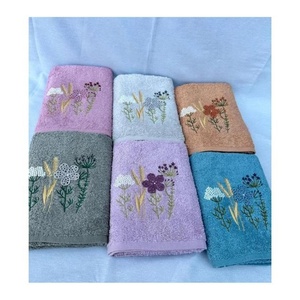 Chic Floral Brodé De Haute Qualité Pur 100% Coton Matériel Gaufre En Gros Personnalisé En Vrac Hôtel Vente Chaude Serviettes De Cuisine - Product Image 3
