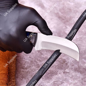 Cuchillo Fijo Profesional de Acero al Carbono Hecho a Mano con Orificio para el Dedo, Afilado como una Navaja, para Camping, Caza y Actividades al Aire Libre, con Punta de Halcón y Hoja de Gota, Azul y Negro - Product Image 5