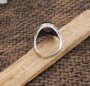 Bague en Améthyste Naturelle Argent Sterling 925 Pierre de Naissance de Février Bijou en Pierre Précieuse Violet Profond Coupe Brillante Classique Sertissage Clos - Product Image 4