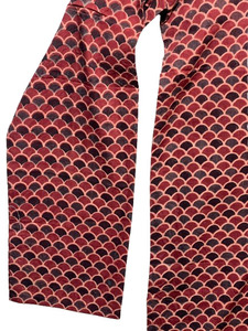 ชุดคุรตะแบบดั้งเดิมสำหรับผู้ชายแบบสั้น |   เสื้อแขนยาวผ้าฝ้าย |   ลายพิมพ์ดอกไม้แบบแฮนด์บล็อก |   ผ้าใยธรรมชาติที่ยั่งยืนในราคาที่สมเหตุสมผล - Product Image 4