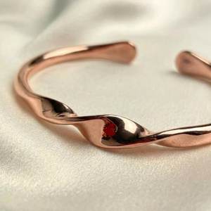 Handmade Pure <b>Copper</b> Mobius Twist Cuff Bangle Fluid Metal <b>Copper</b> Craft Sculptural Wave Healing Jewelry For Men & Women OEM - Product Image 6