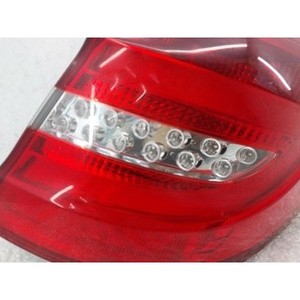 Luz Trasera Derecha Usada Clase B A2468200664 - Product Image 2