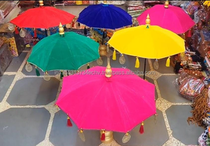 ร่มโต๊ะกำมะหยี่หลากสีพร้อมขาตั้งสำหรับจัดงานแต่งงานร่มกันแดดอินเดีย haldi, metindi, ตกแต่งงาน - Product Image 2