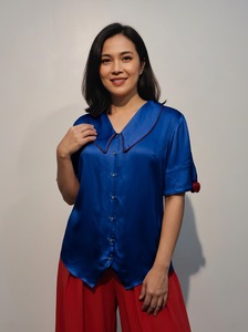 Chemise en coton premium pour femme, douce, respirante, légère, pour un usage quotidien et décontracté. Achetez directement auprès du fournisseur à bas prix. - Product Image 3