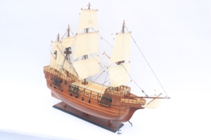 แบบจำลองเรือไม้สูงทรงแมรี่โรส 1511 ทำมือ - แบบจำลองเรือรบของกษัตริย์เฮนรีที่ 8 ทิวดอร์ สำหรับตกแต่งบ้านหรูและสำนักงาน - Product Image 1