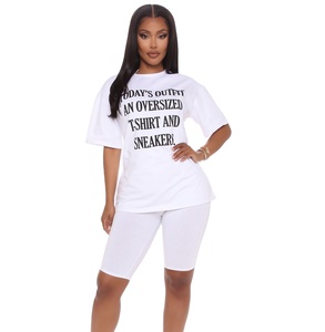Camiseta blanca de talla grande para mujer con estampado de eslogan, cuello redondo, manga corta, corte holgado informal, top de verano - Product Image 1