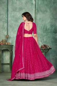 Ensemble Lehenga Choli en Georgette pour femme avec broderies et sequins, Lehenga entièrement cousu, blouse non cousue et dupatta assorti - Product Image 6