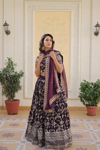 Ensemble Lehenga Choli d'été brodé floral pour femme, séchage rapide, protection solaire, tenue ethnique de créateur, pour mariage et fête traditionnelle - Product Image 6