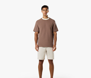 Camiseta Casual de Hombre de Manga Corta con Cuello Redondo, Ajustada, Tejida, 150g, con Patrón de Leopardo Bordado, 100% Algodón, Anti-Pilling - Product Image 2