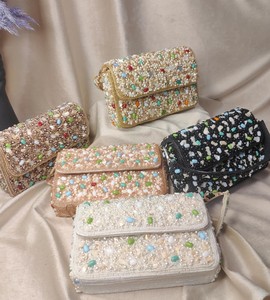 Bolso de Mano de Satén con Cuentas Hecho a Mano de Lujo, con Piedras Multicolores, para Mujer, para Fiestas Nocturnas, de Diseñador, con Perlas, para Bodas - Product Image 1