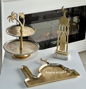 Support à gâteau en métal fait main à 2 niveaux avec motif palmier, finition dorée, plateau de service multi-niveaux, vaisselle décorative pour la maison - Product Image 2