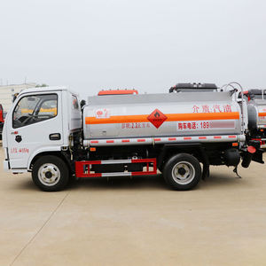 Camión Cisterna de Combustible Mini Duradero, Vehículo de Transporte de Petróleo de Pequeña Capacidad para Reabastecimiento y Entrega de Diésel y Gasolina, Disponible - Product Image 1