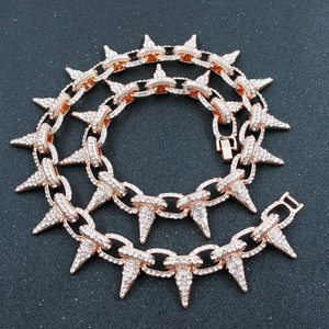 Collar de eslabones con púas llamativas en tono plateado, con colgante de moissanita de corte brillante, de lujo, estilo urbano, cadena de moda, regalo, estilo para el día a día - Product Image 5