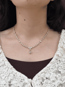Collier de luxe en or 14 carats avec diamant de laboratoire taille coussin en forme de Y, certifié IGI, design station, pour femme - Product Image 1