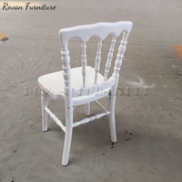 Chaise d'enfant élégante en plastique style Napoléon Chiavari pour repas et fêtes – Offre Spéciale