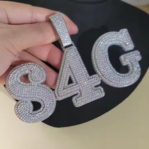 Pendentif en or plaqué or blanc de qualité supérieure avec diamants, bijoux de charme hip-hop avec finition argentée pour hommes et femmes - Product Image 5