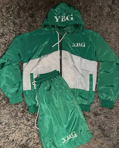 Ensemble short et veste coupe-vent d'été en nylon et polyester, respirant et confortable, style streetwear, très tendance - Product Image 1