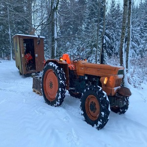 Tracteur agricole Fiatagri d'occasion 4x4 75 CV, moteur diesel, démarrage électrique, robuste, pour les besoins agricoles - Product Image 5