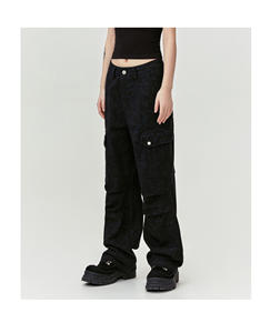 Estilo Náutico Preppy: Popelina azul marino fresca y bolsillos elegantes para una apariencia impecable y lista para la playa. Para Mujeres - Product Image 5